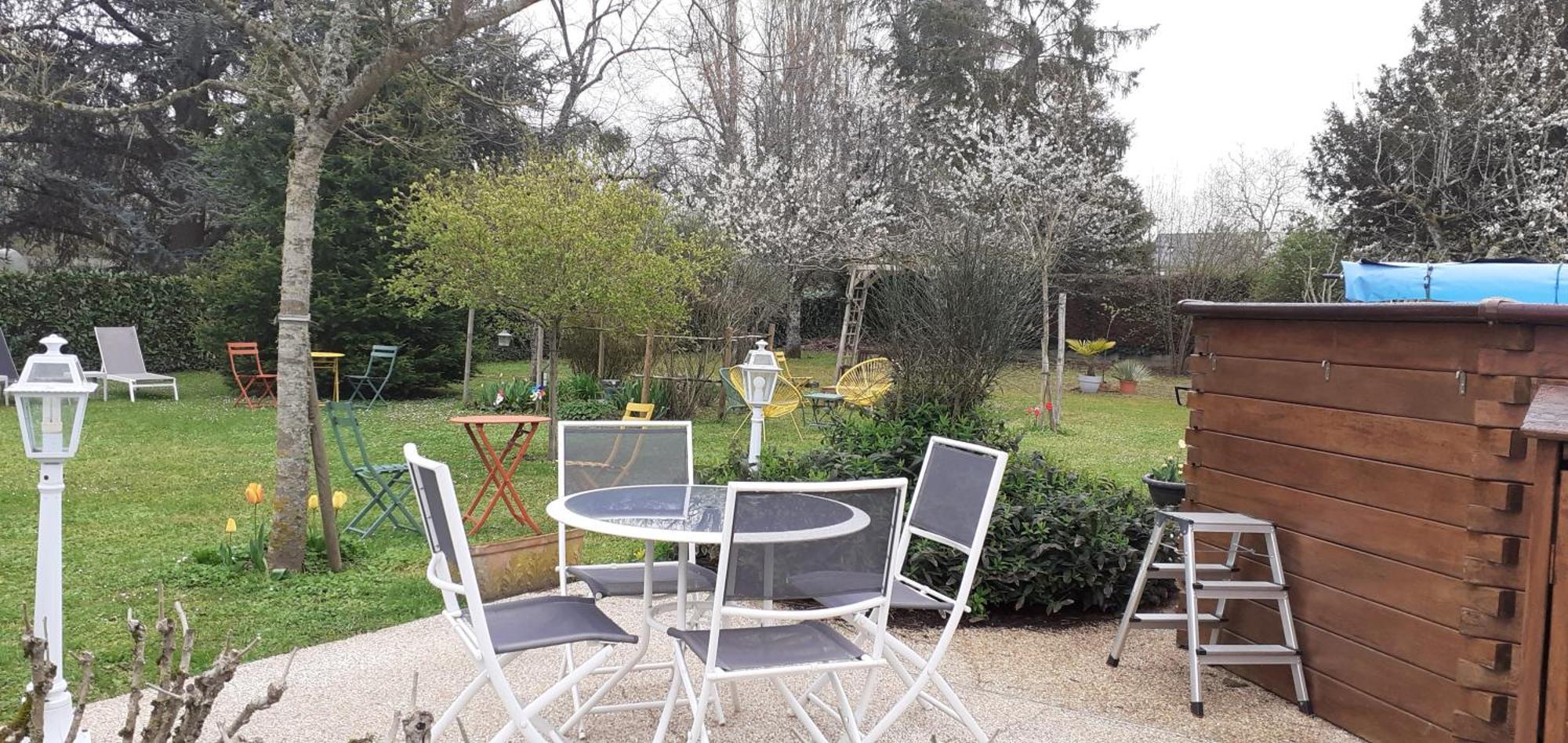 Le Jardin De Josseline Hotel Amboise Exterior foto